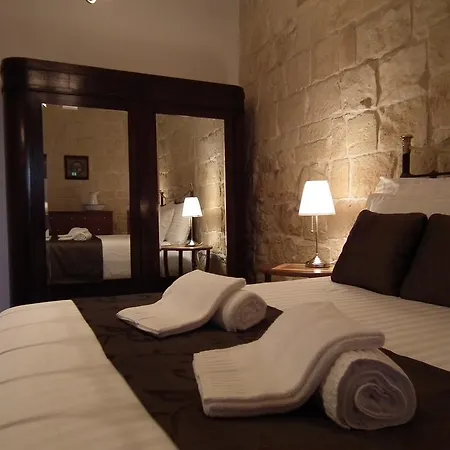 Loggia Mariposa Bed & Breakfast