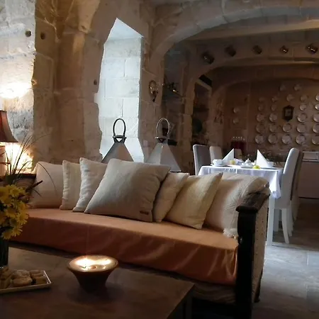 Loggia Mariposa Bed & Breakfast