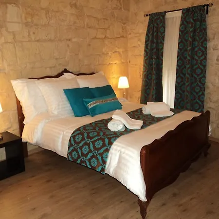 Loggia Mariposa Bed & Breakfast