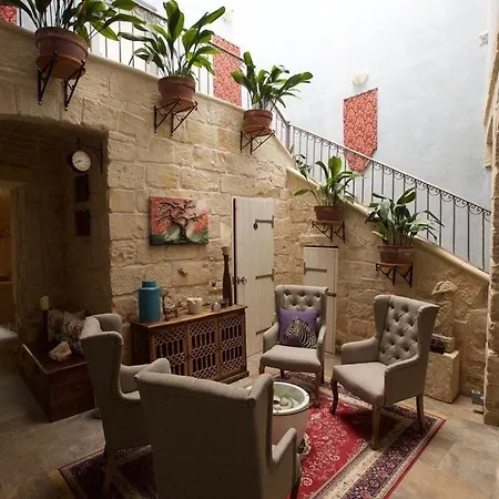 לינה וארוחת בוקר Loggia Mariposa Naxxar