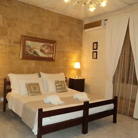 Loggia Mariposa Naxxar