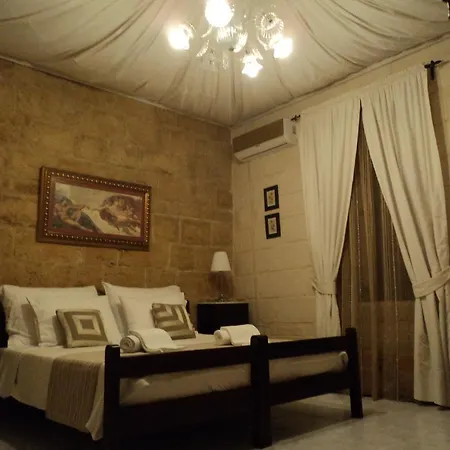Bed & Breakfast Loggia Mariposa 4*