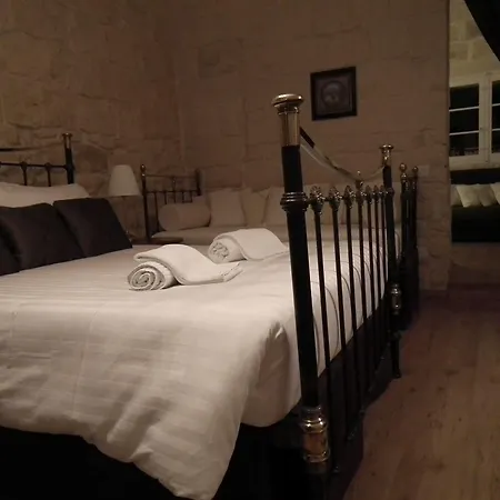 Loggia Mariposa Bed & Breakfast
