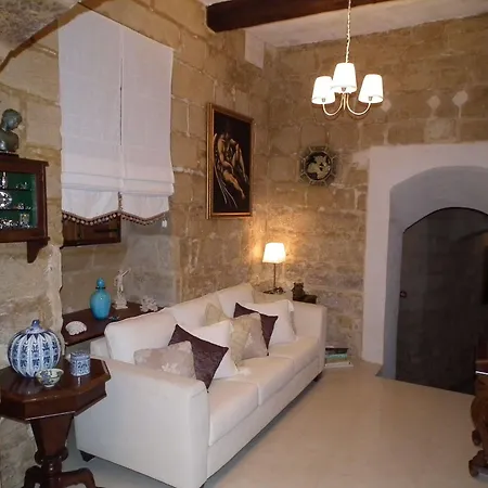 Loggia Mariposa 4*