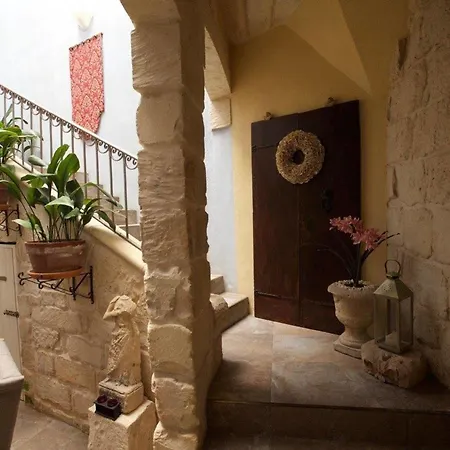 Loggia Mariposa Naxxar